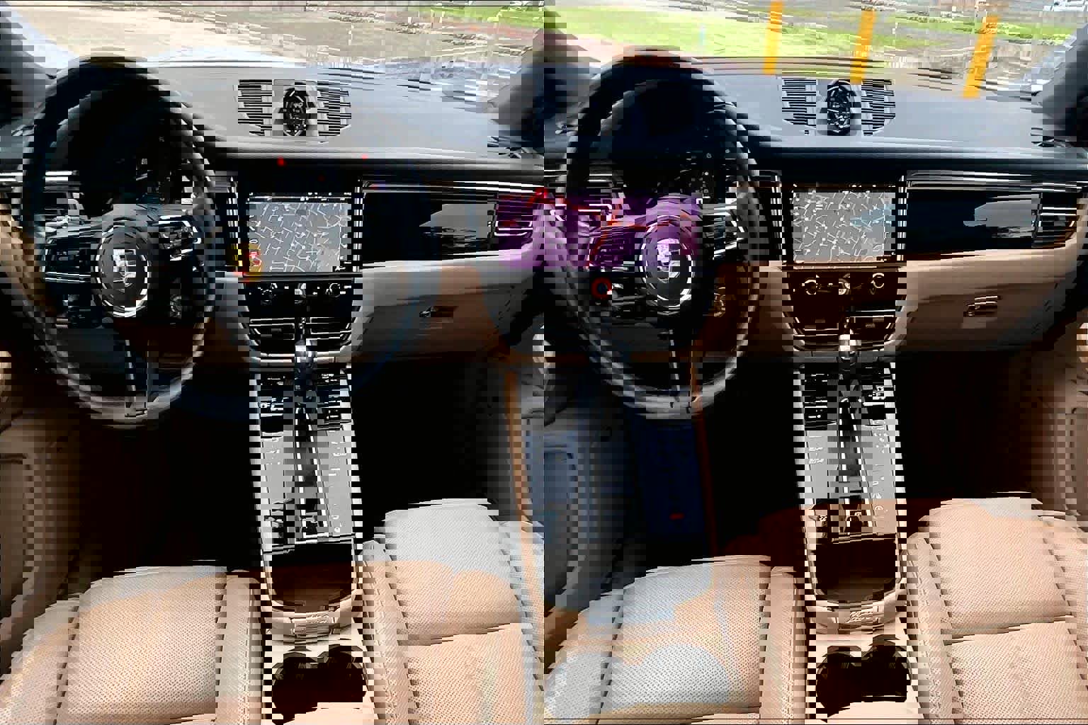 Used 2022 Porsche Macan image 15