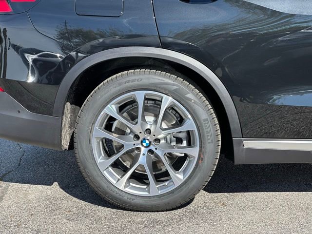 New 2026 BMW X5 xDrive50e w/ Climate Comfort Package image 9