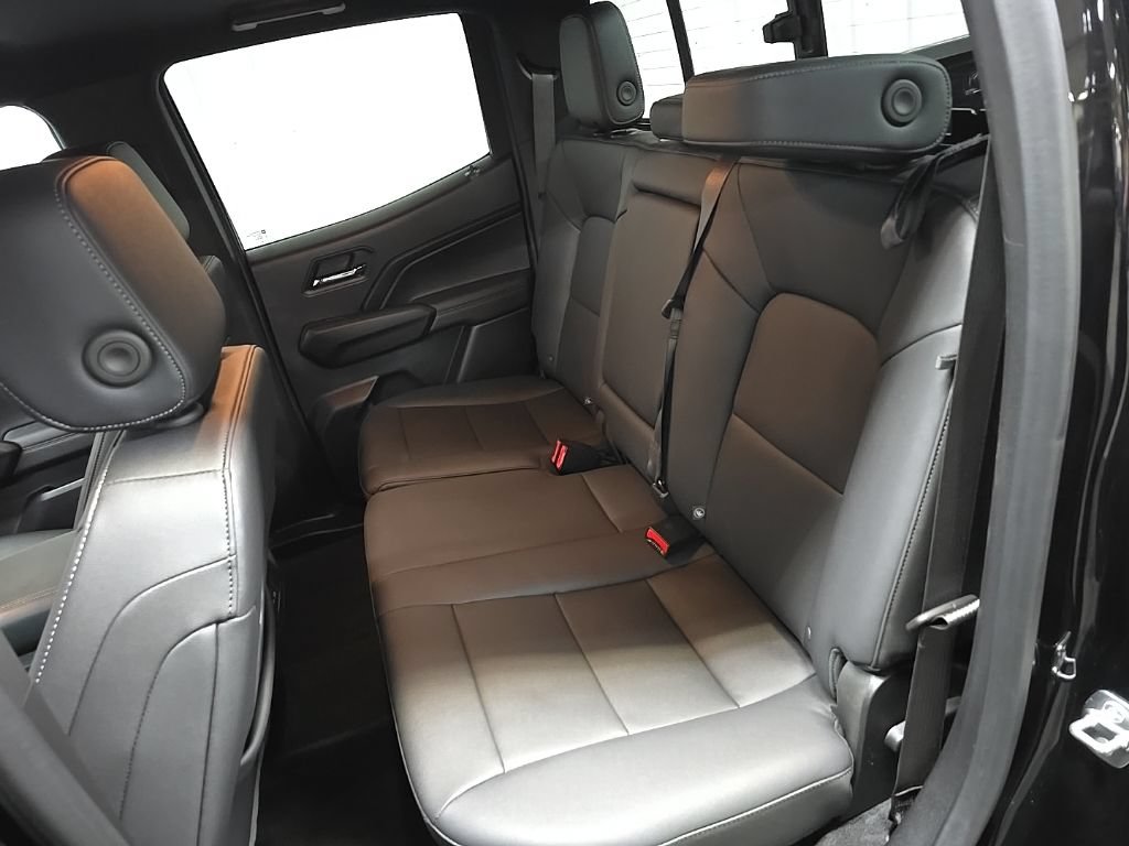 Used 2024 GMC Canyon Elevation w/ Elevation Premium Package RWD image 30