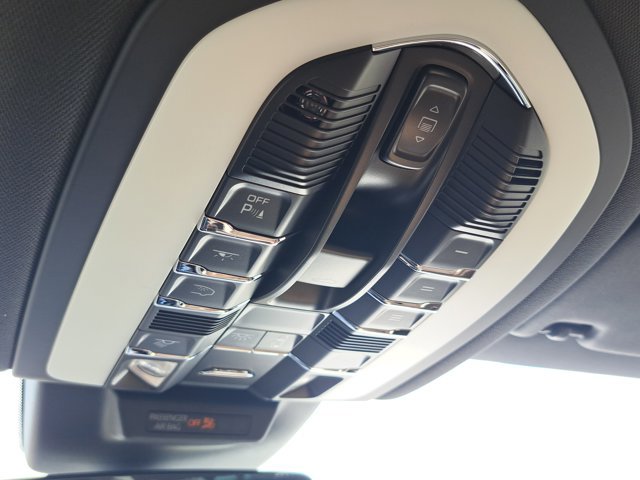 New 2026 Porsche Macan image 34