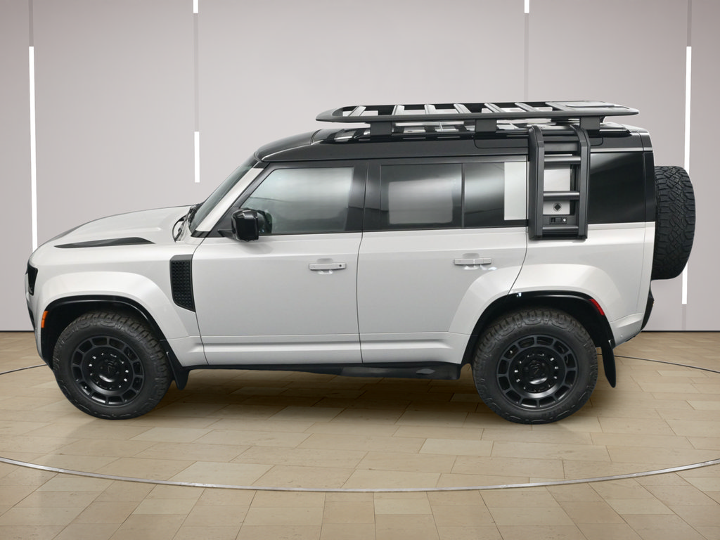 New 2026 Land Rover Defender 110 AWD/4WD image 30
