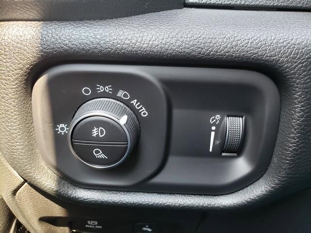 Used 2022 RAM 1500 Big Horn AWD/4WD image 26