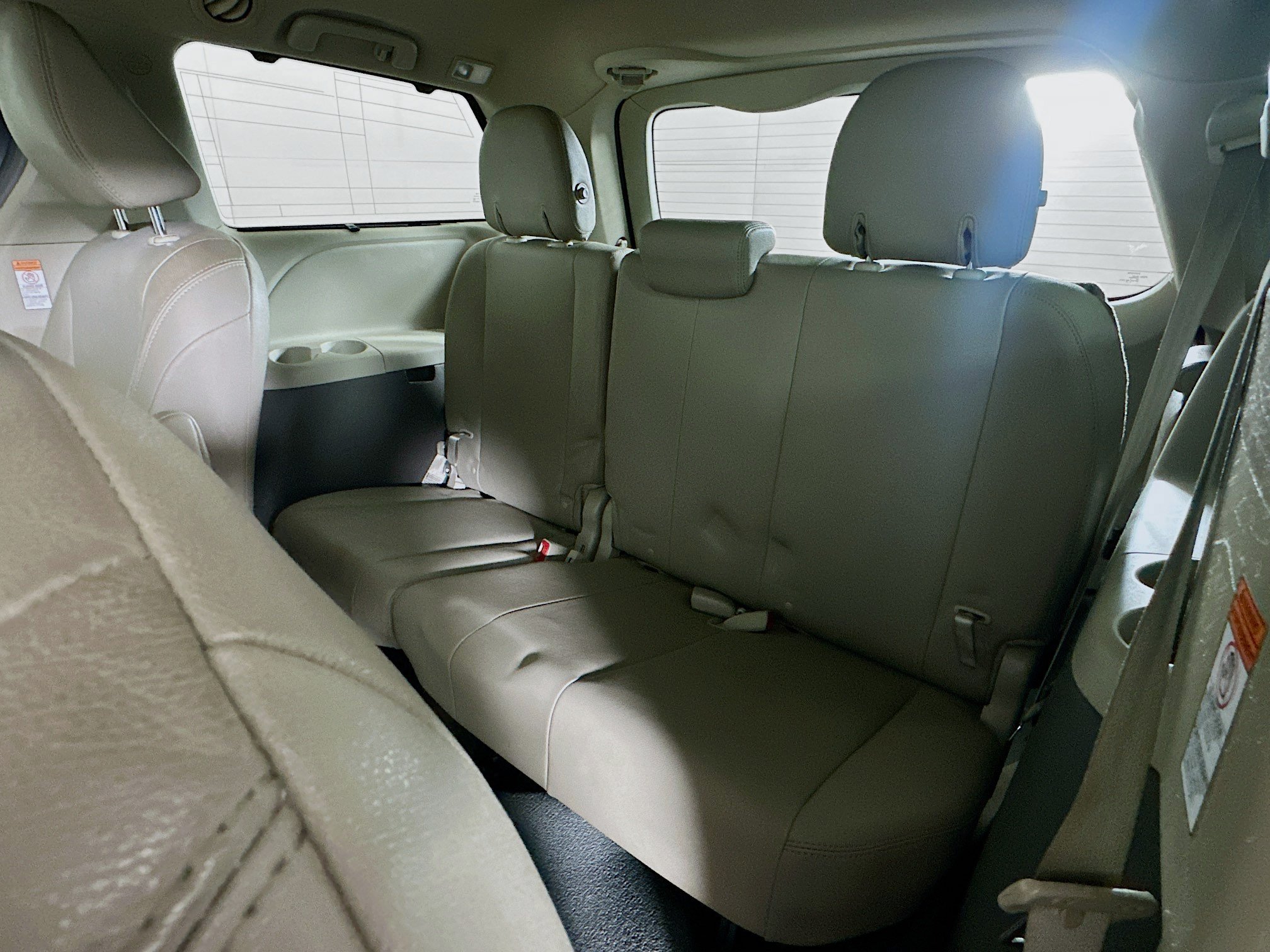 Used 2015 Toyota Sienna XLE FWD image 28