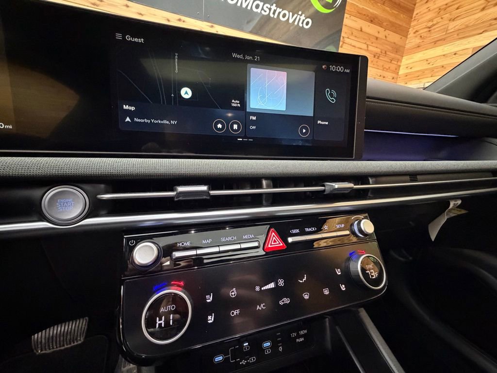 Used 2025 Hyundai Santa Cruz Limited image 18