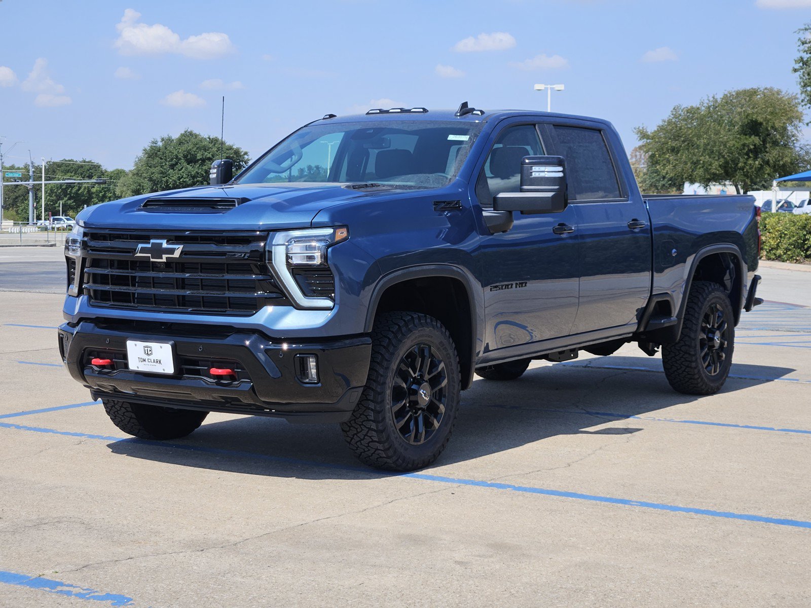 New 2026 Chevrolet Silverado 2500 LT w/ Trail Boss Package AWD/4WD video 2