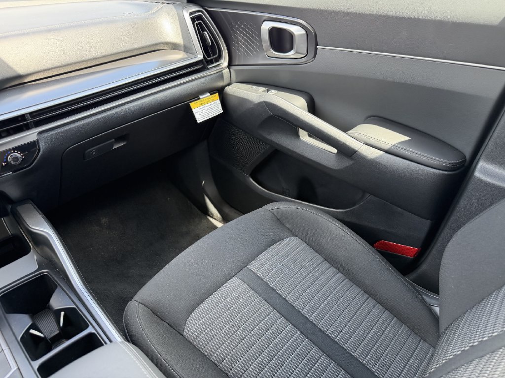 New 2026 Kia Sorento LX FWD image 13
