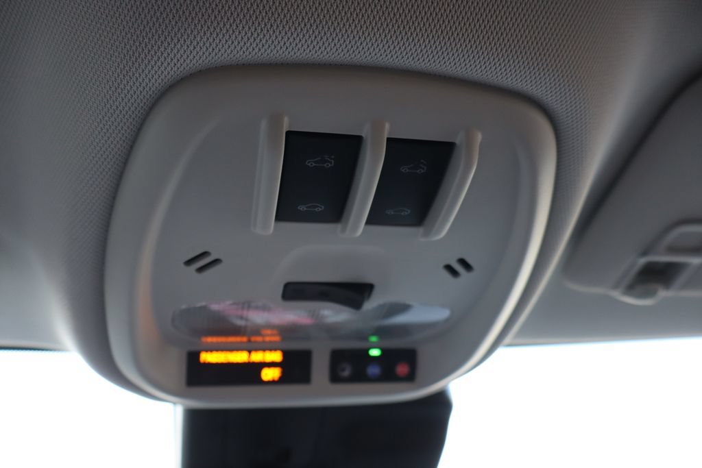 New 2026 Chevrolet Trax ACTIV w/ Sunroof Package FWD image 18