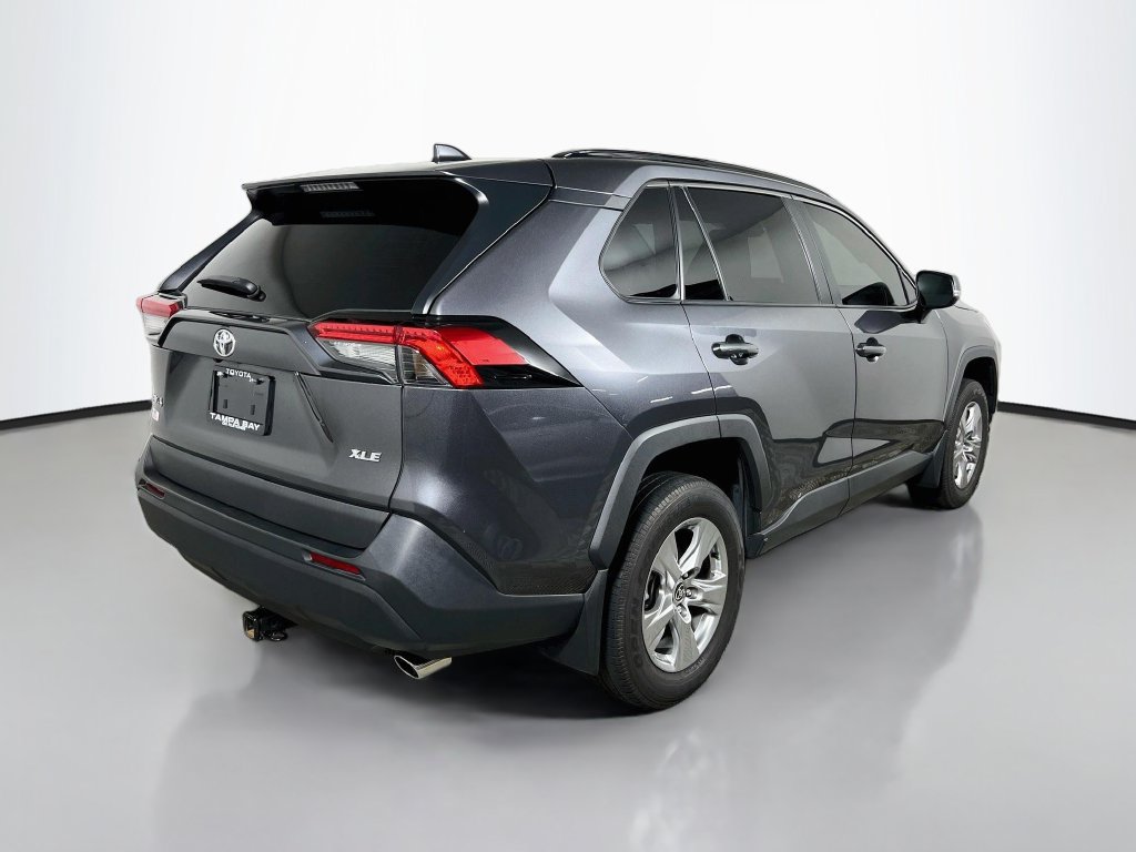 Used 2024 Toyota RAV4 XLE w/ Convenience Package FWD image 3
