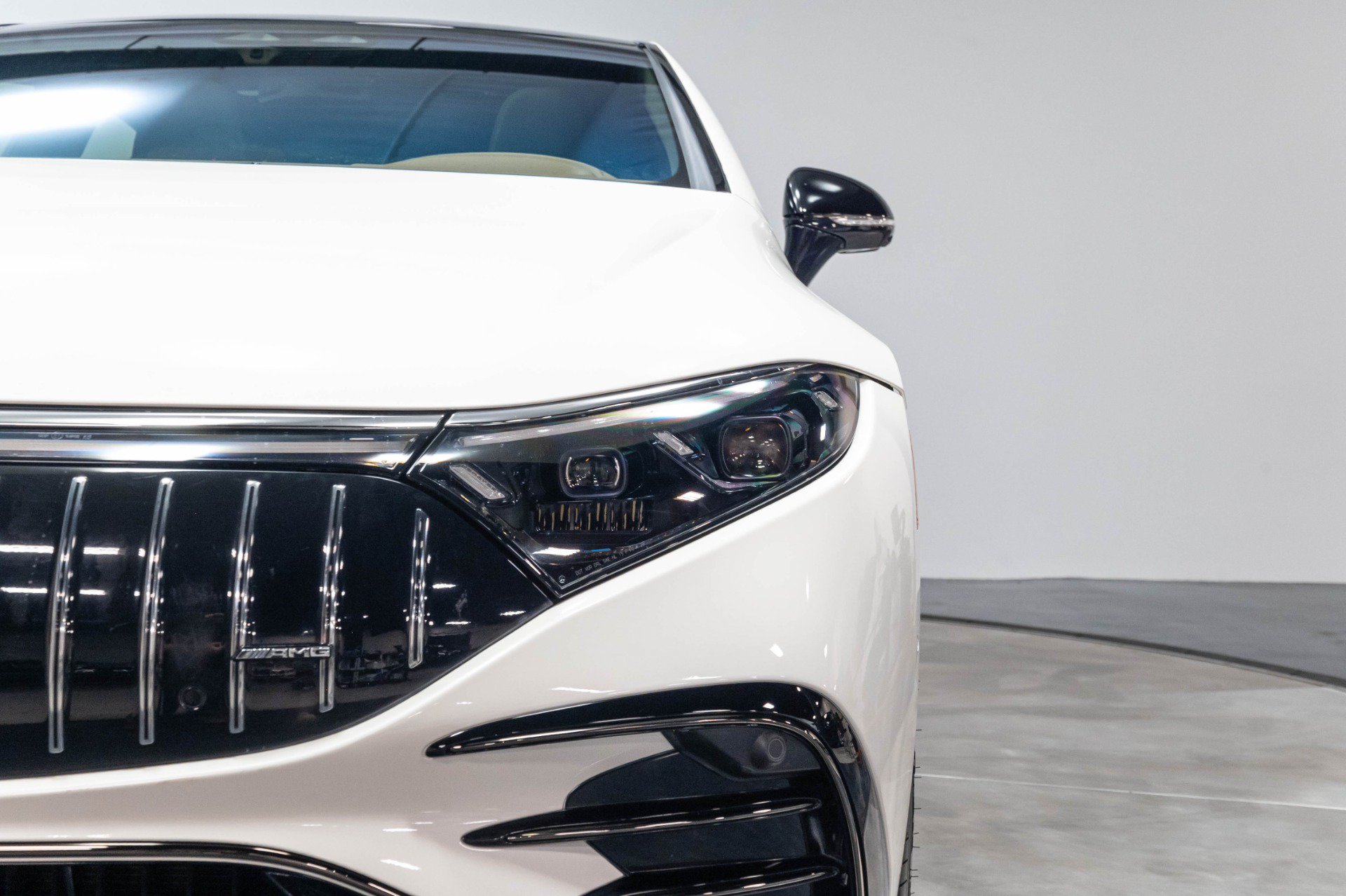 Used 2023 Mercedes-Benz EQS AMG 4MATIC w/ Trim Level Package image 49