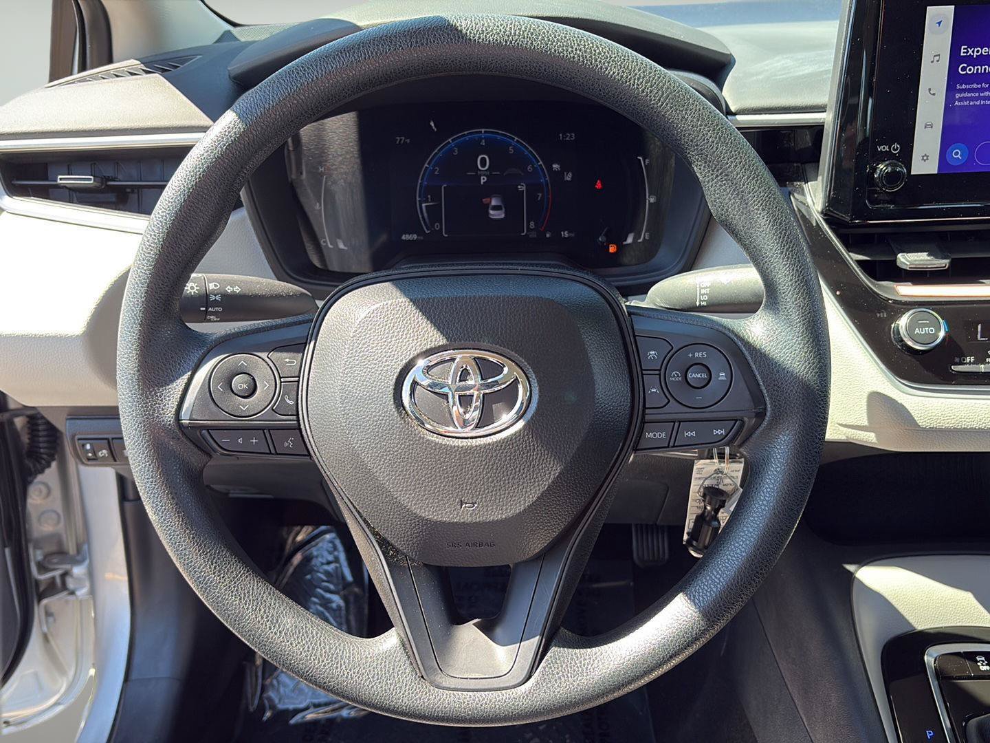 Used 2026 Toyota Corolla LE FWD image 7