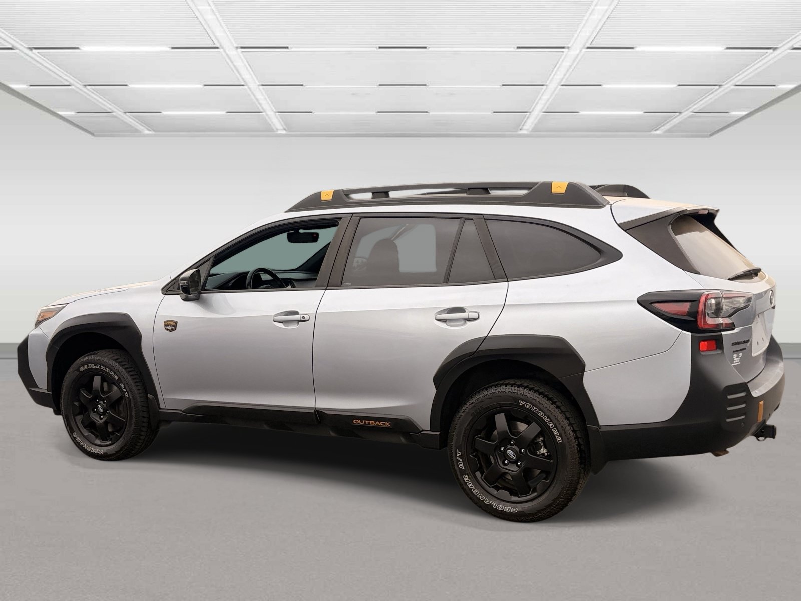 Certified 2024 Subaru Outback Wilderness AWD/4WD image 3