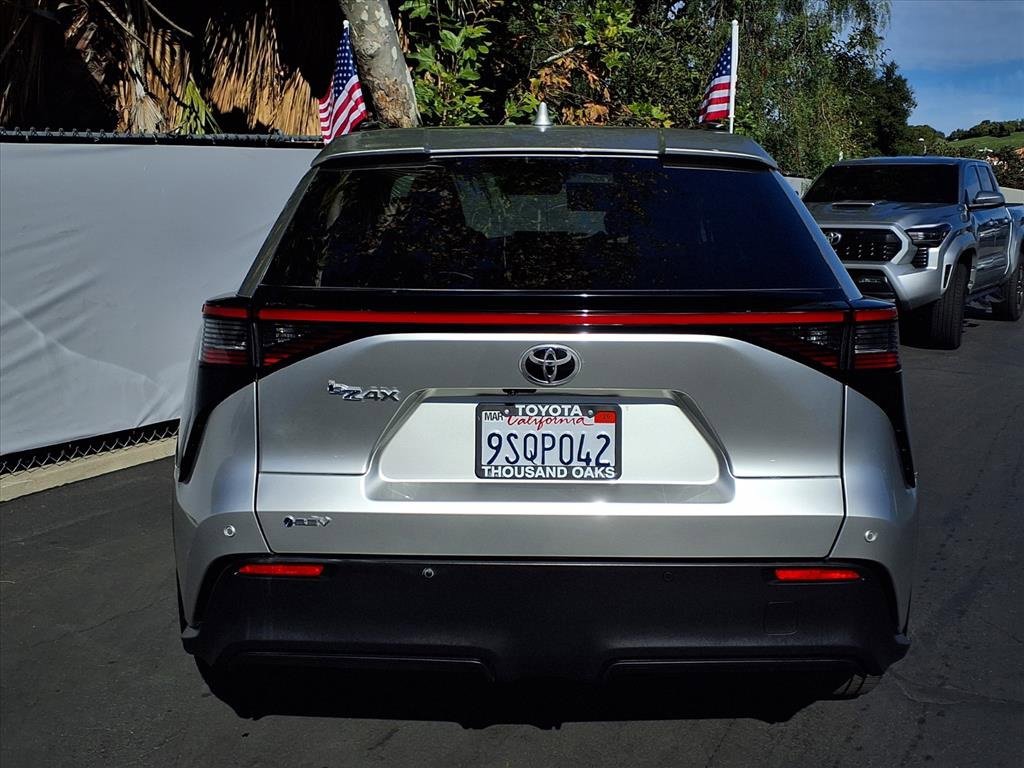 Certified 2025 Toyota bZ4X FWD image 7