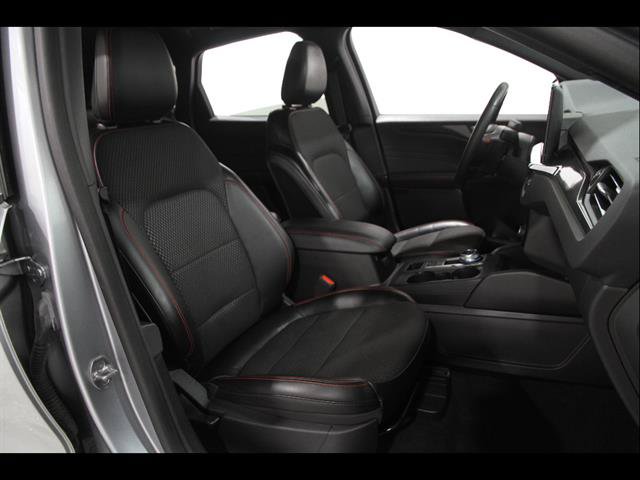 Certified 2023 Ford Escape ST-Line w/ Tech Pack #1 AWD/4WD image 17