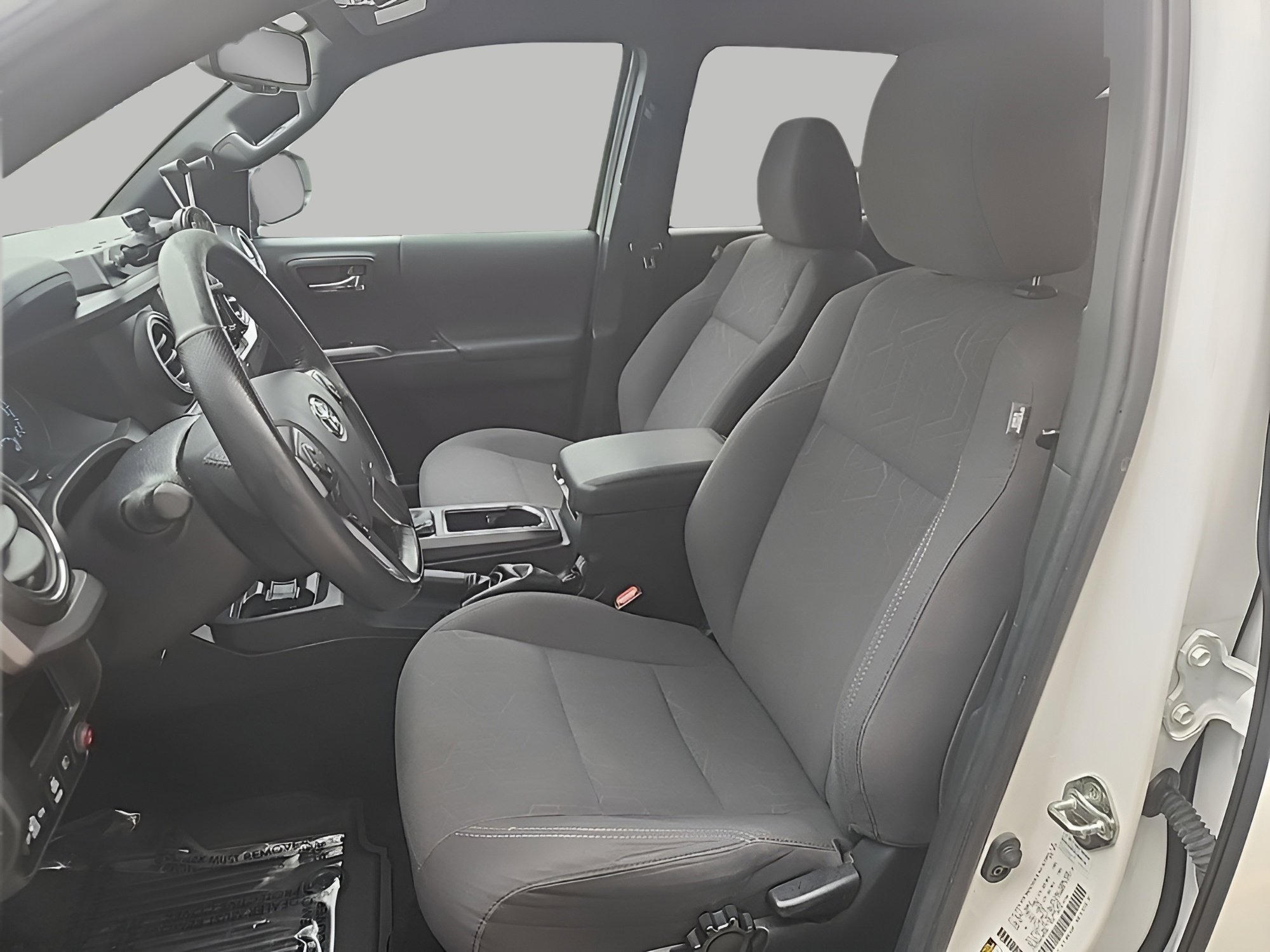 Used 2019 Toyota Tacoma TRD Off-Road w/ Technology Package AWD/4WD image 12