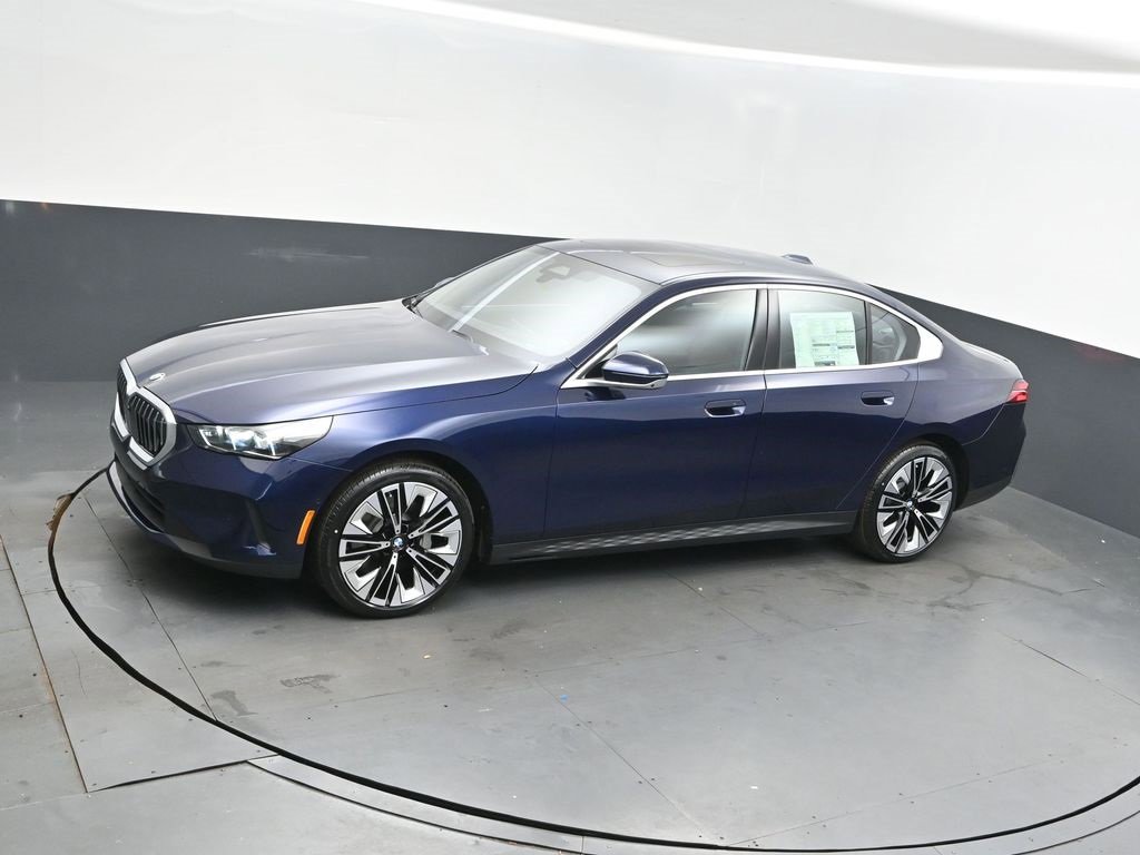 New 2026 BMW 530i w/ Premium Package image 31