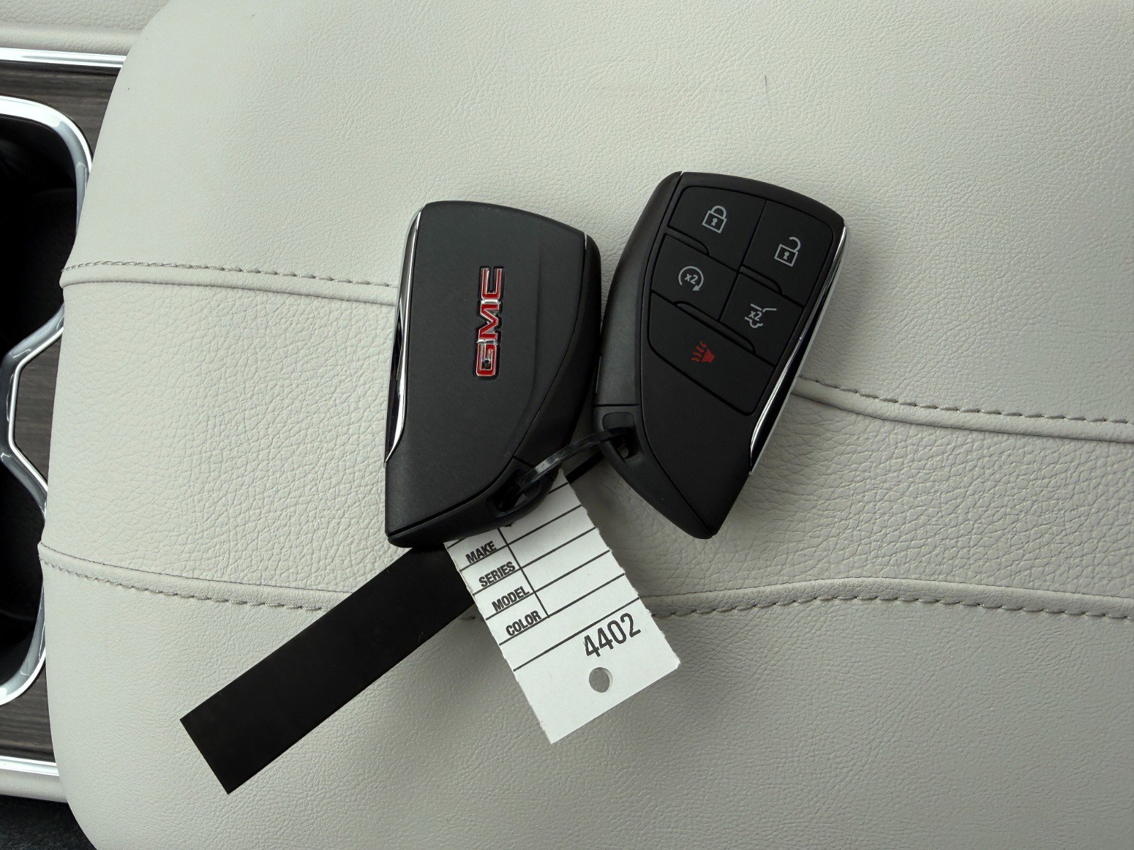 New 2026 GMC Acadia Denali w/ Super Cruise Package image 43