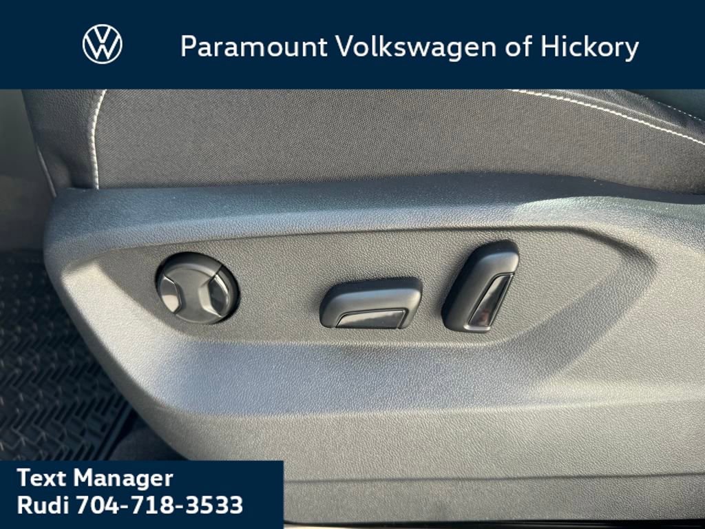 New 2026 Volkswagen Atlas SE image 6