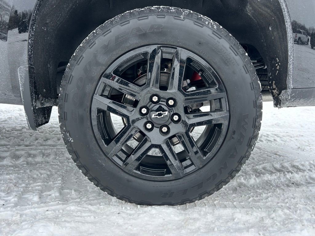 Used 2025 Chevrolet Silverado 1500 RST image 13