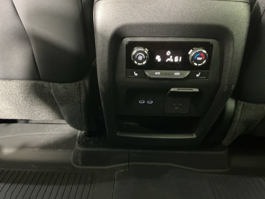 New 2026 Chevrolet Traverse RS w/ LPO, Floor Liner Package AWD/4WD image 22