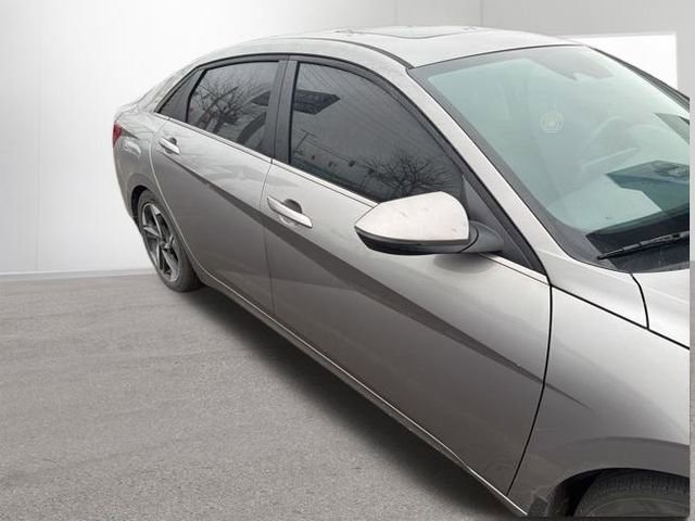 Used 2023 Hyundai Elantra Limited image 6