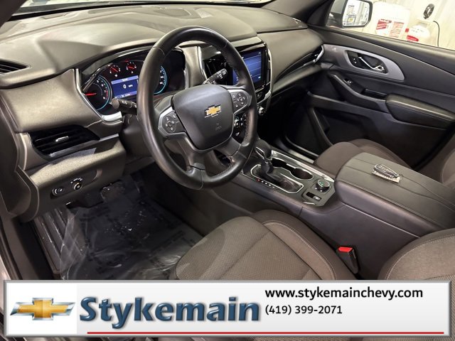 Used 2023 Chevrolet Traverse LT image 38