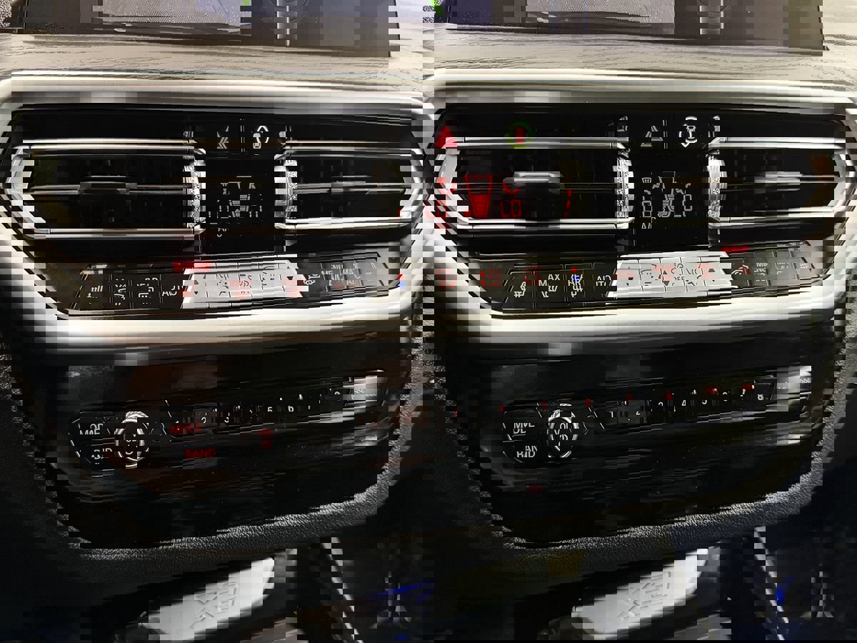 Used 2024 BMW X3 xDrive30i image 26