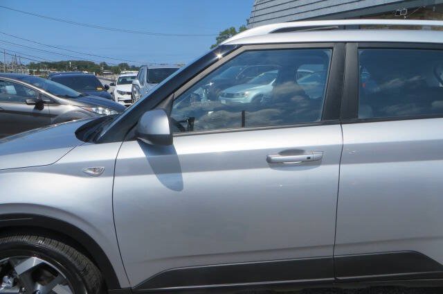Used 2026 Hyundai Venue SEL FWD image 37
