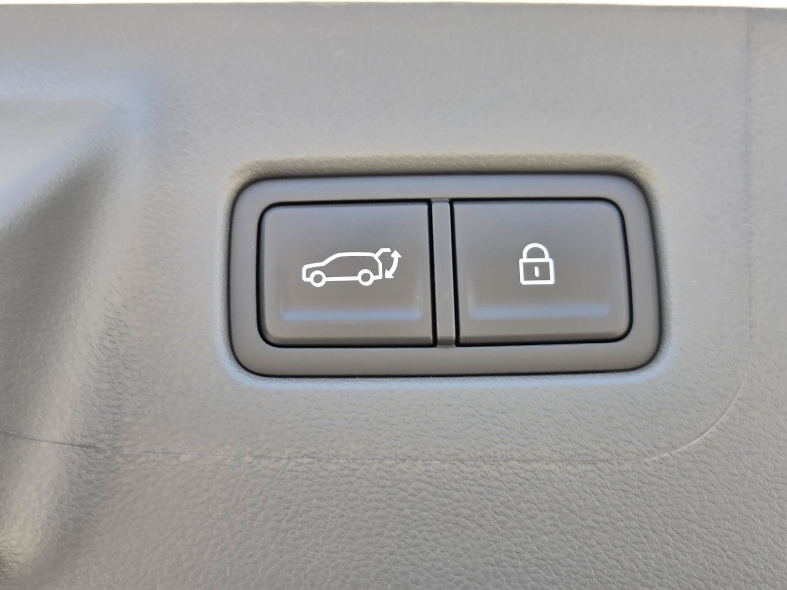 New 2027 Hyundai Santa Fe SEL FWD image 10