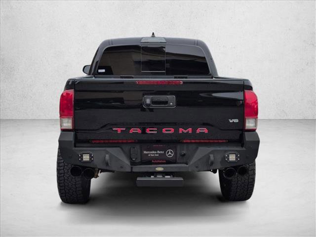 Used 2021 Toyota Tacoma TRD Off-Road w/ TRD Premium Off Road Package AWD/4WD image 7