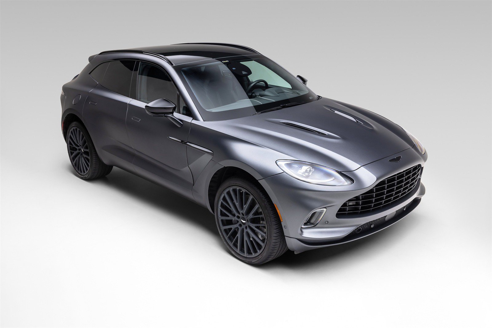 Used 2022 Aston Martin DBX AWD/4WD image 11