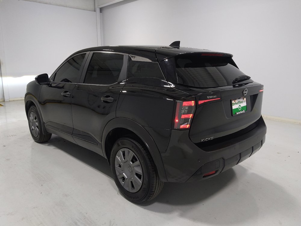 Used 2025 Nissan Kicks S FWD image 5