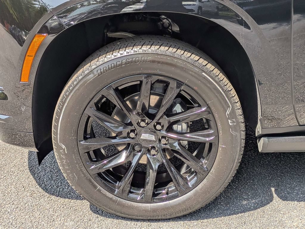 Certified 2026 Cadillac Escalade Sport w/ LPO, ONYX Package AWD/4WD image 11