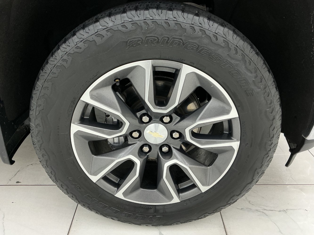 Used 2022 Chevrolet Silverado 1500 LT AWD/4WD image 46