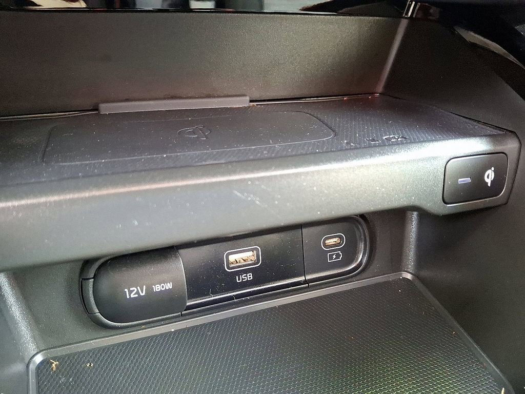 Certified 2023 Kia Soul EX image 25