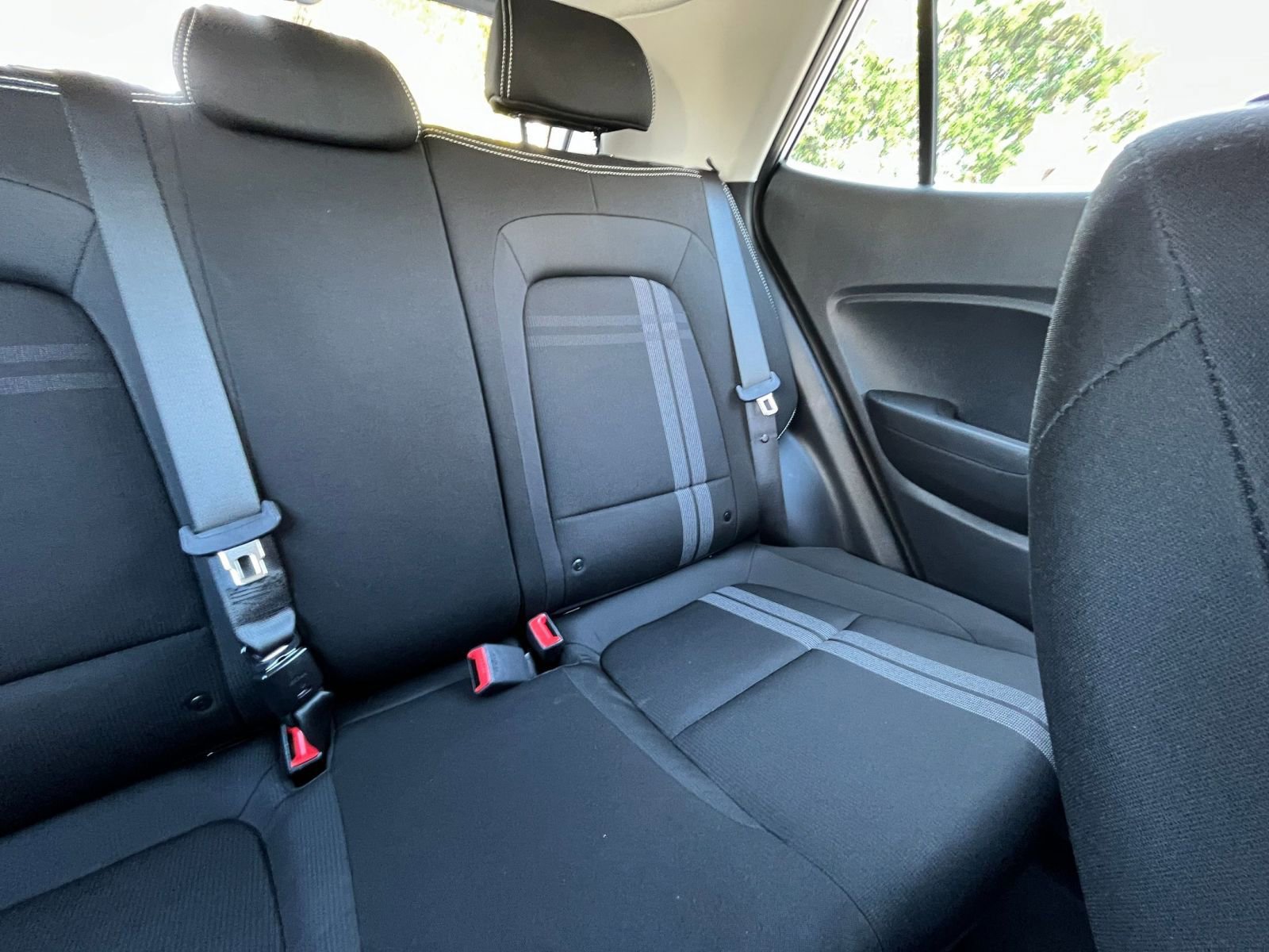 Used 2025 Hyundai Venue SEL image 36