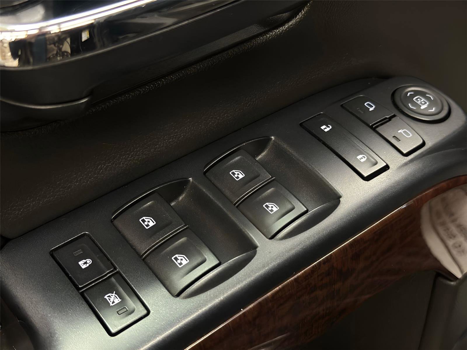 Used 2015 GMC Sierra 2500 SLT w/ Driver Alert Package image 43