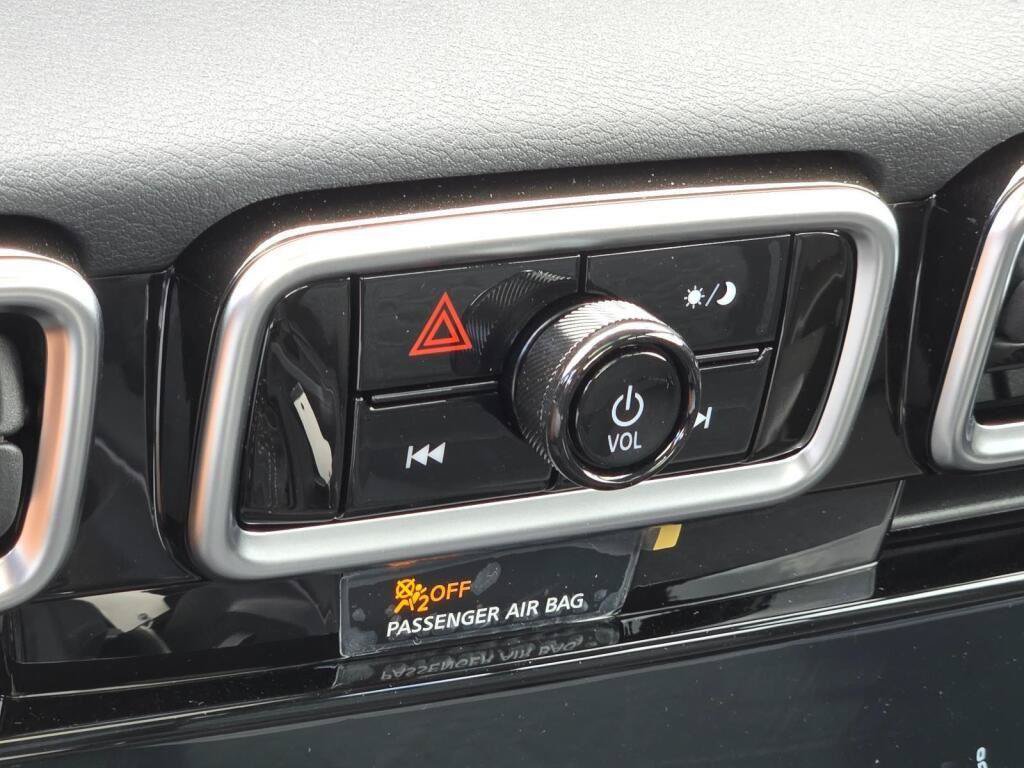 New 2026 Nissan Sentra SV w/ SV Convenience Package FWD image 28