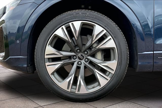New 2025 Audi Q8 Premium Plus AWD/4WD image 11