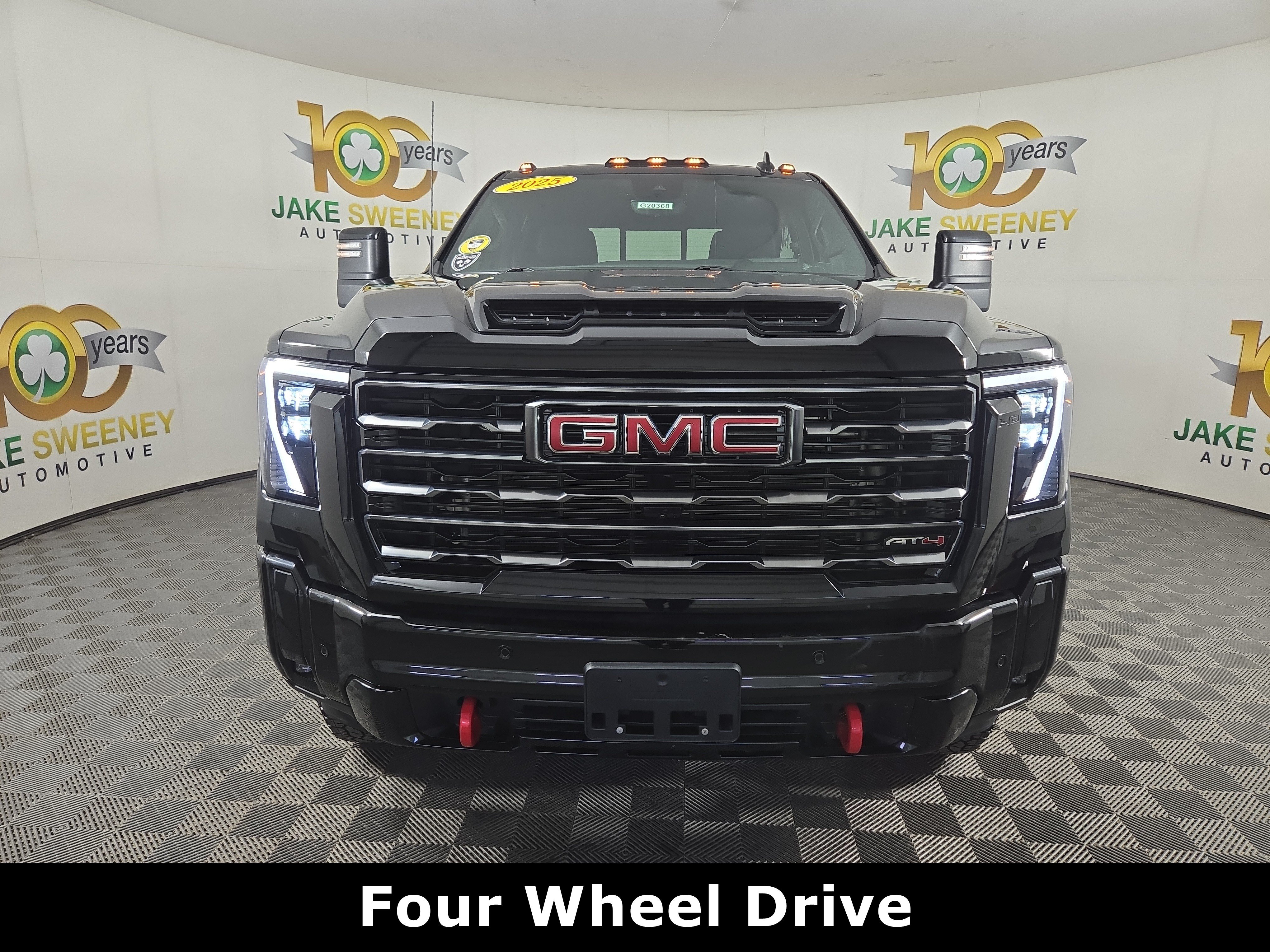 Certified 2025 GMC Sierra 2500 AT4 w/ AT4 Premium Plus Package AWD/4WD image 2