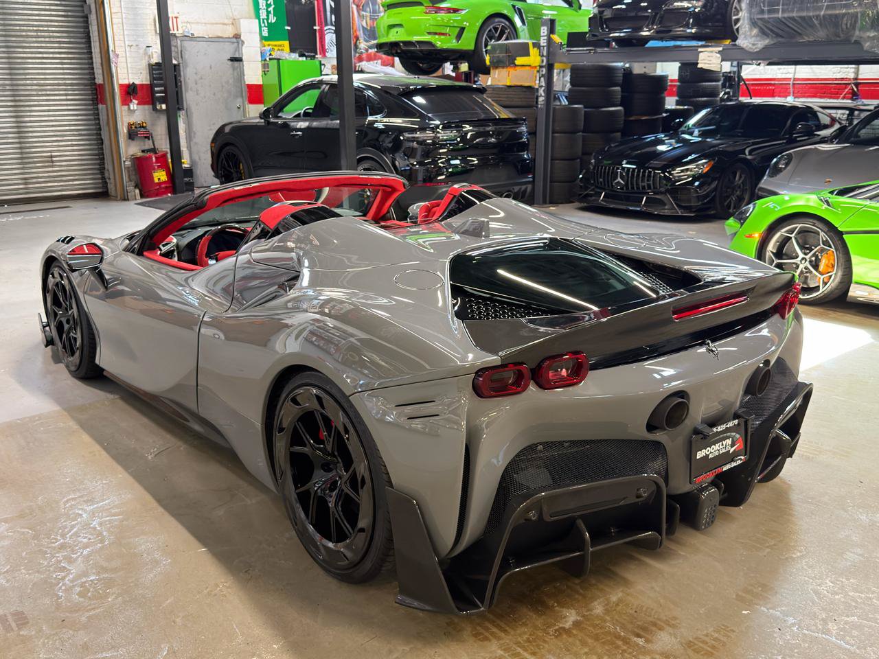 Used 2022 Ferrari SF90 Spider AWD/4WD image 10