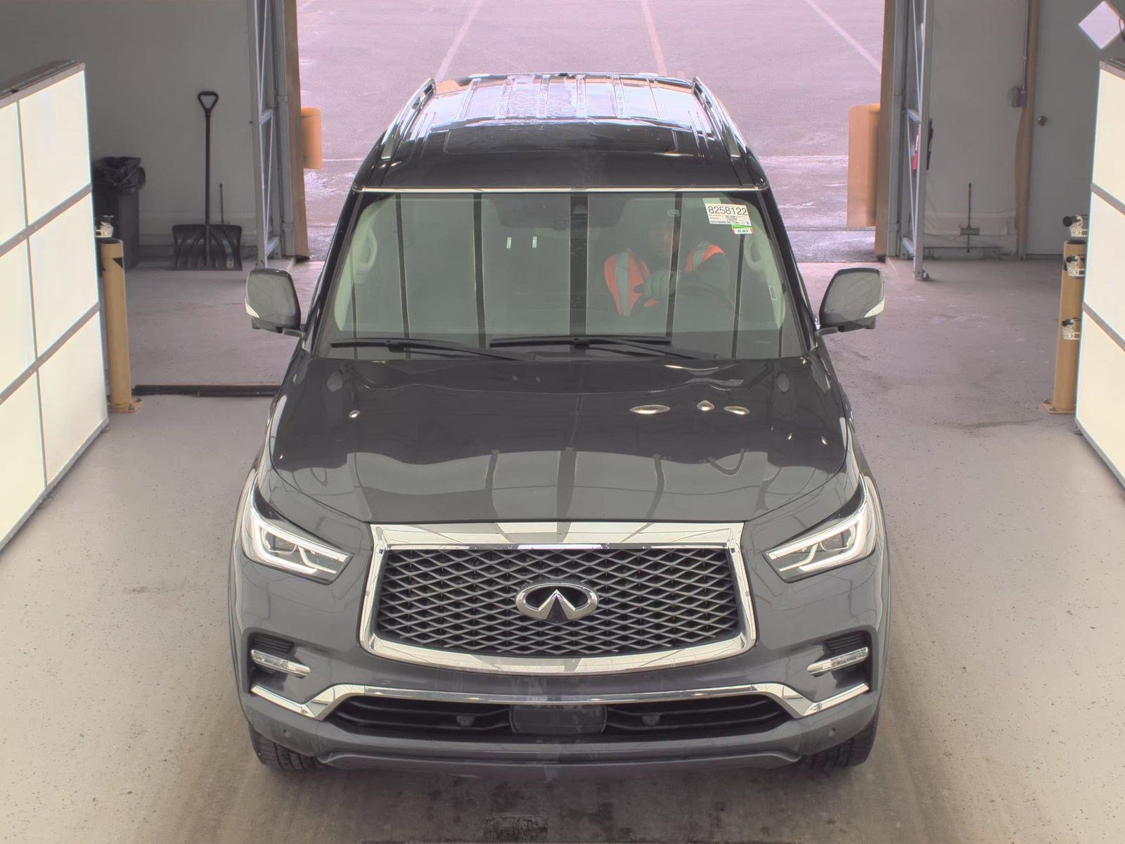 Used 2024 INFINITI QX80 Luxe image 2
