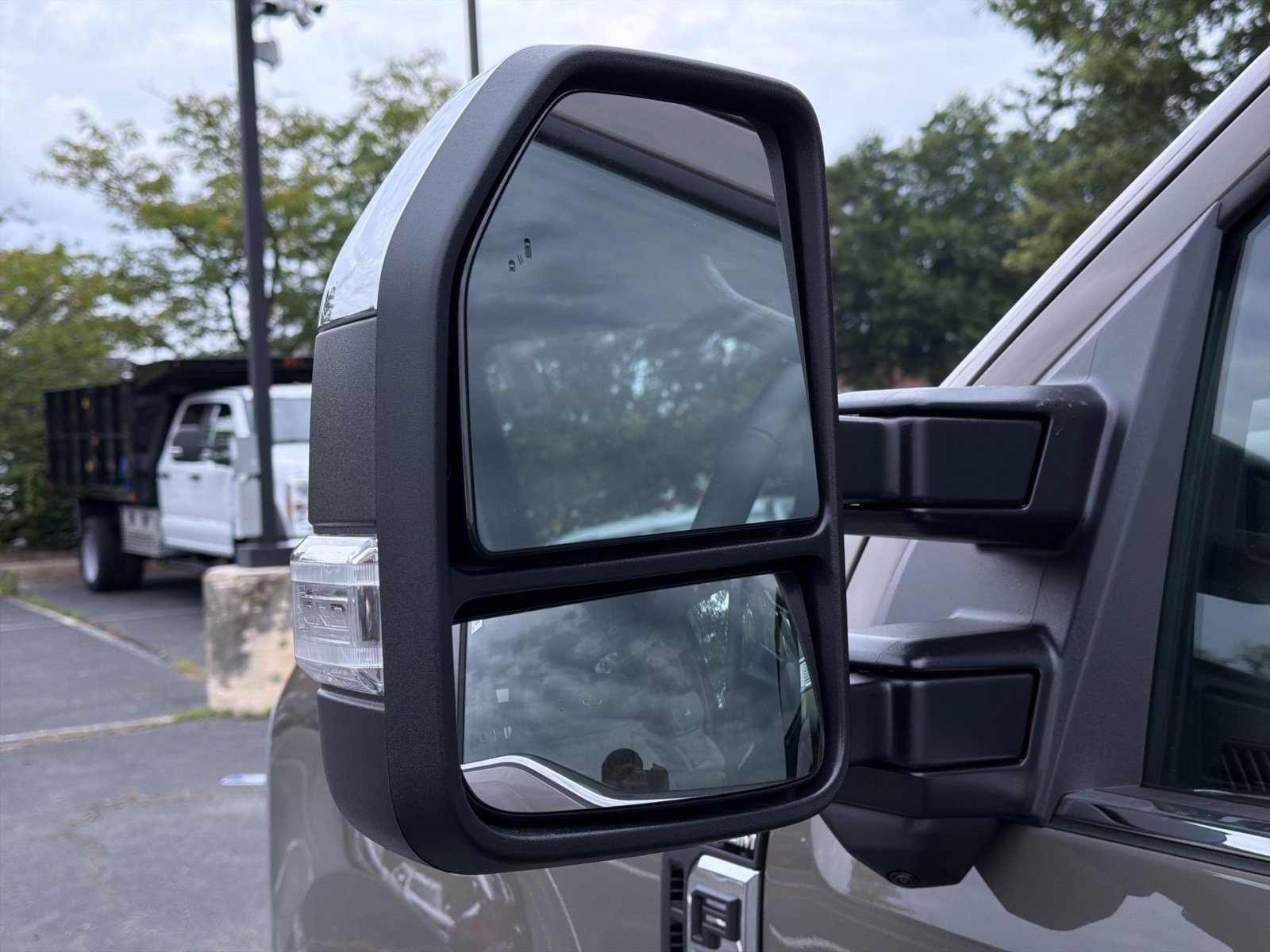 New 2026 Ford F350 Platinum w/ Platinum Plus Package AWD/4WD image 14