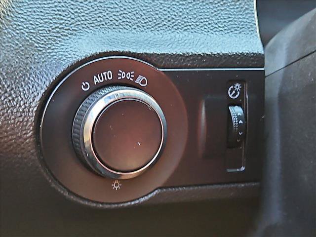 Used 2011 Chevrolet Camaro LS RWD image 16