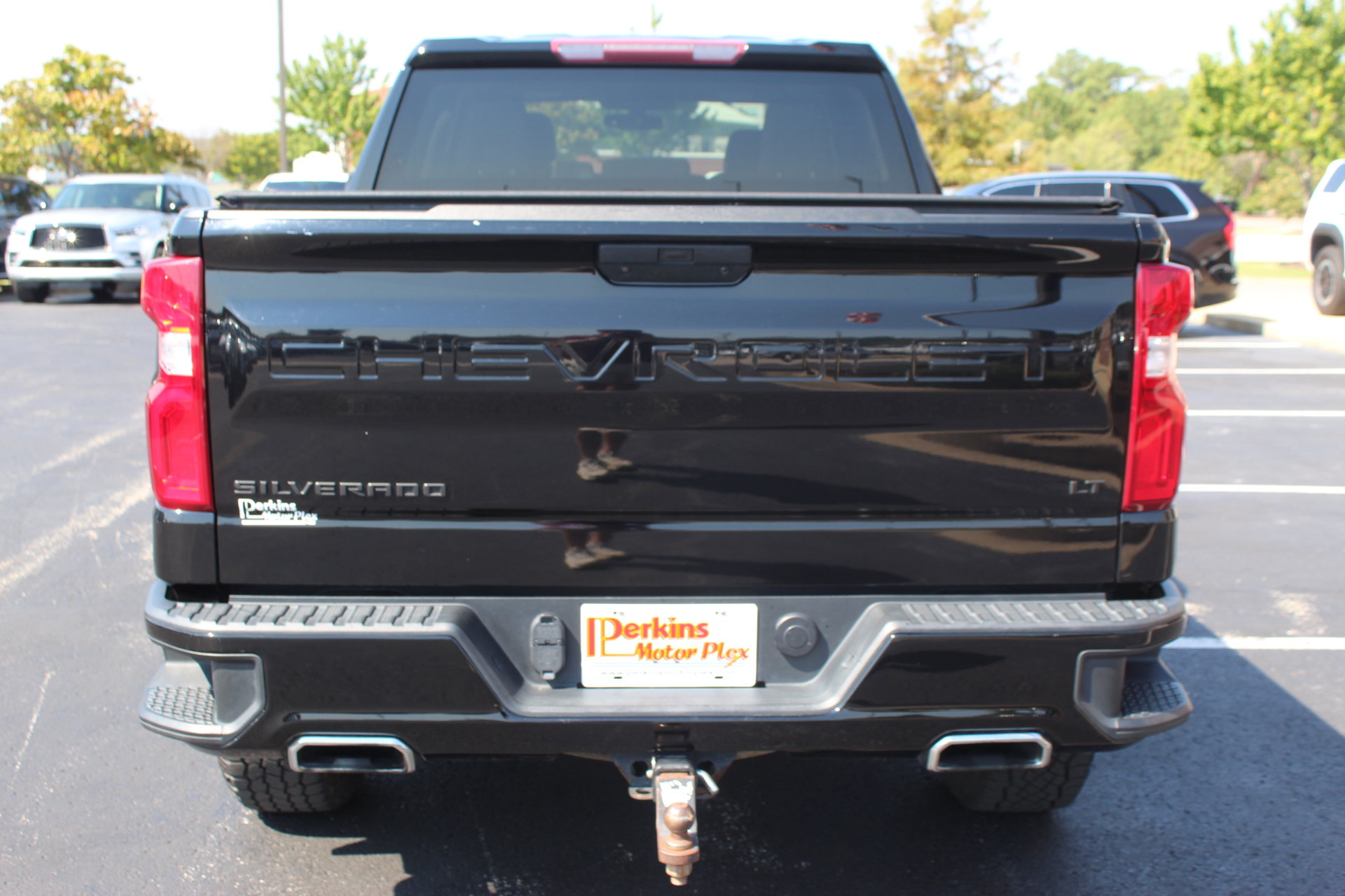 Used 2022 Chevrolet Silverado 1500 LT Trail Boss w/ Bed Protection Package AWD/4WD image 7