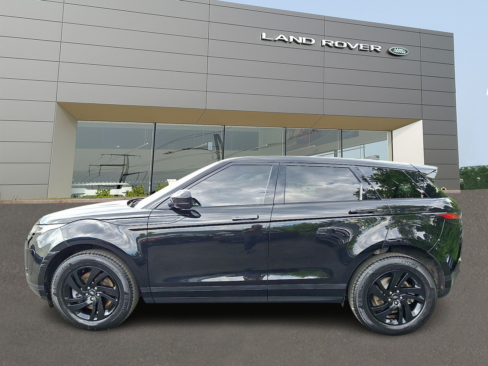 Used 2023 Land Rover Range Rover Evoque S AWD/4WD image 6