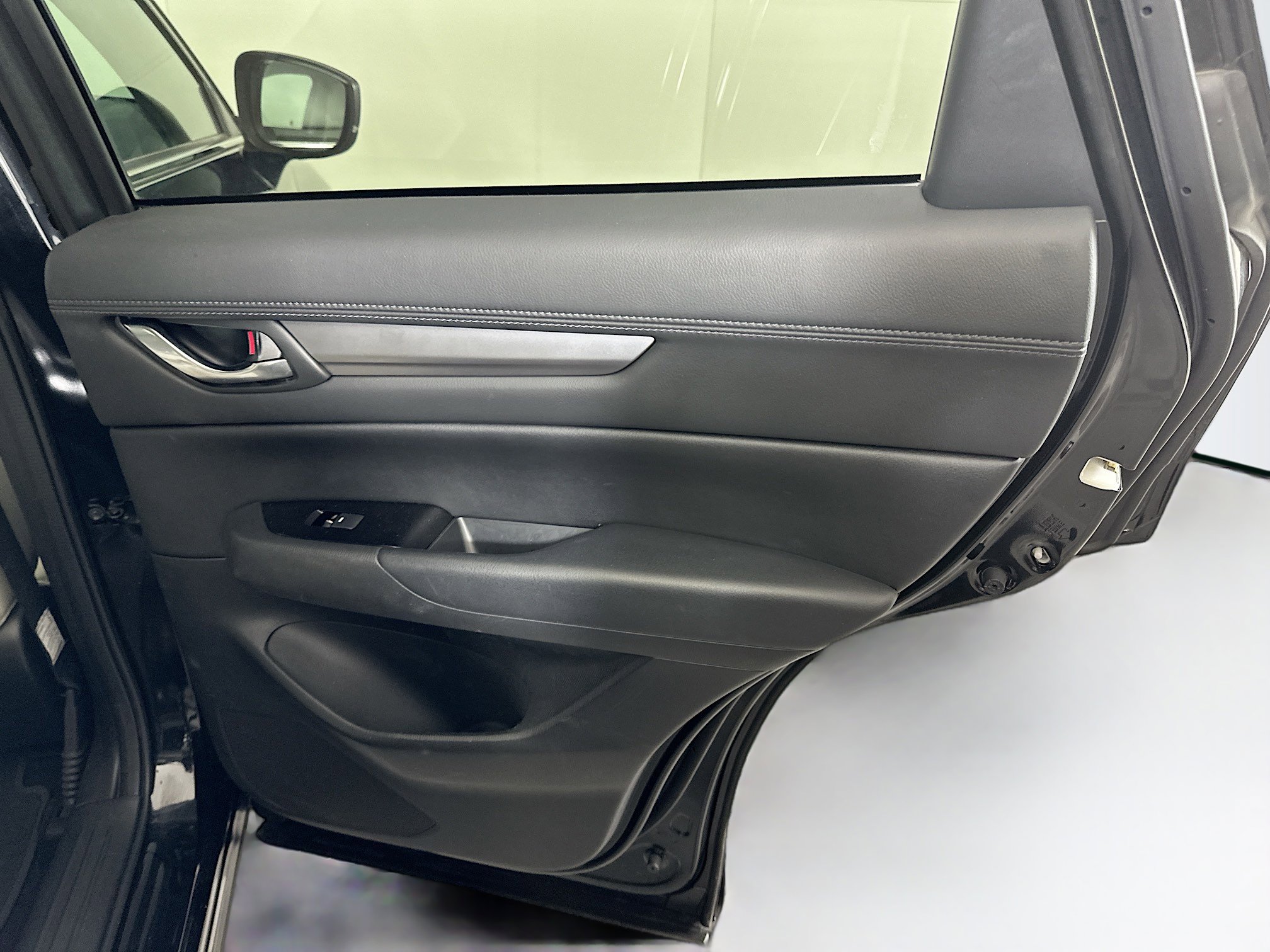 Used 2025 MAZDA CX-5 AWD 2.5 S w/ Preferred Package image 32