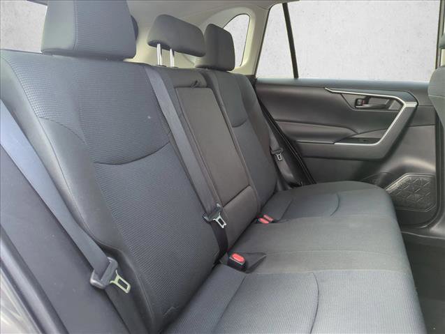 Used 2022 Toyota RAV4 LE image 22