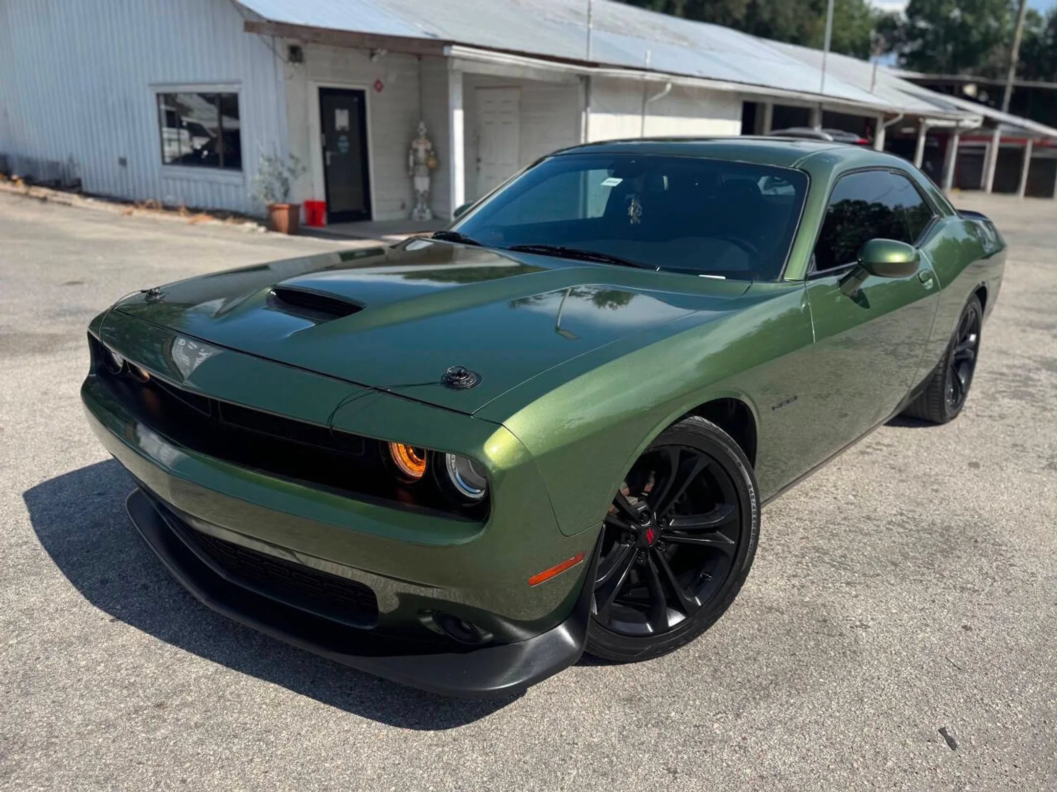 Used 2020 Dodge Challenger R/T RWD image 2