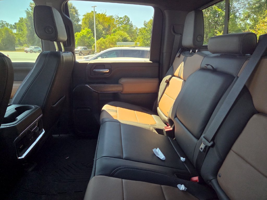 Used 2022 Chevrolet Silverado 2500 High Country w/ Z71 Off-Road Package AWD/4WD image 8