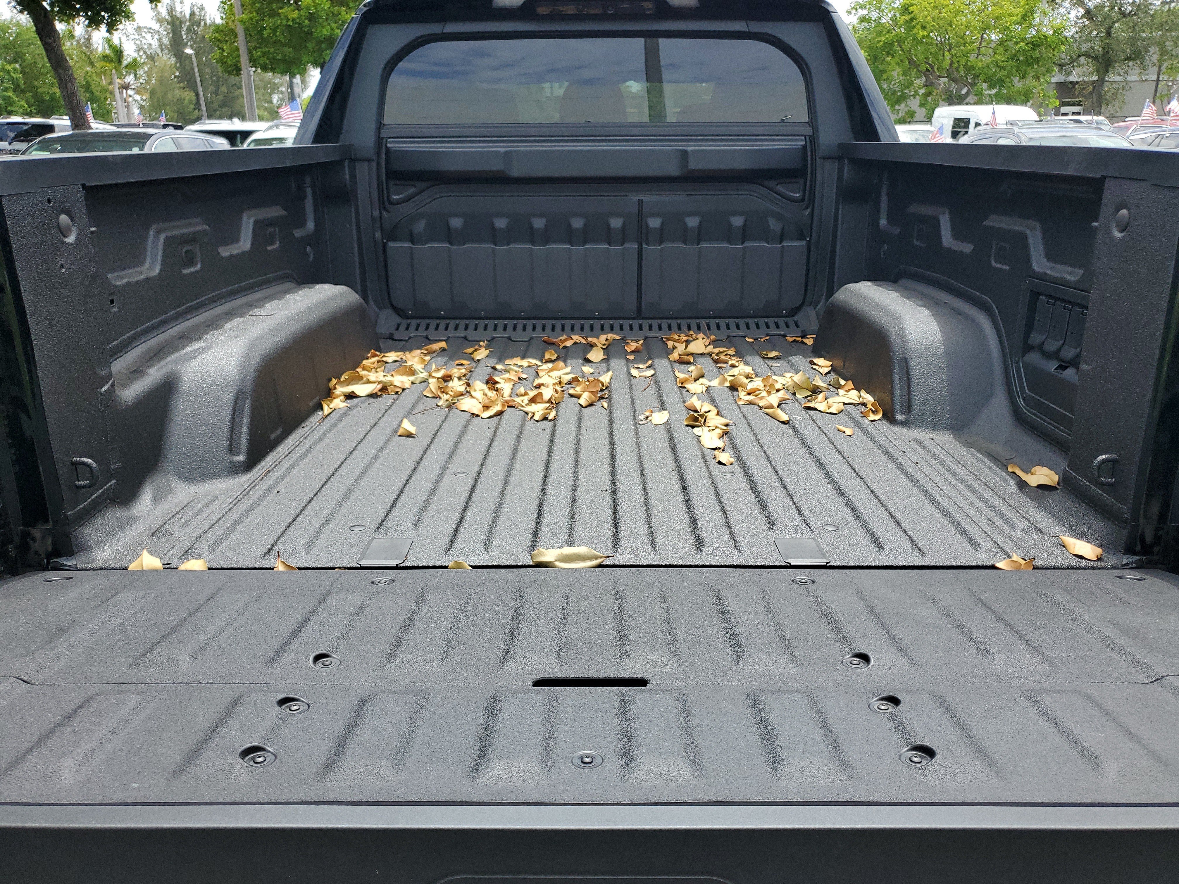 New 2025 GMC Sierra EV Denali AWD/4WD image 5